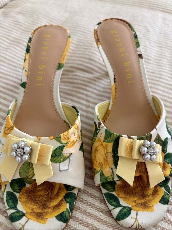 Gianni Bini Shoes - Gianni Bini Yellow Floral Bow Slide Mules